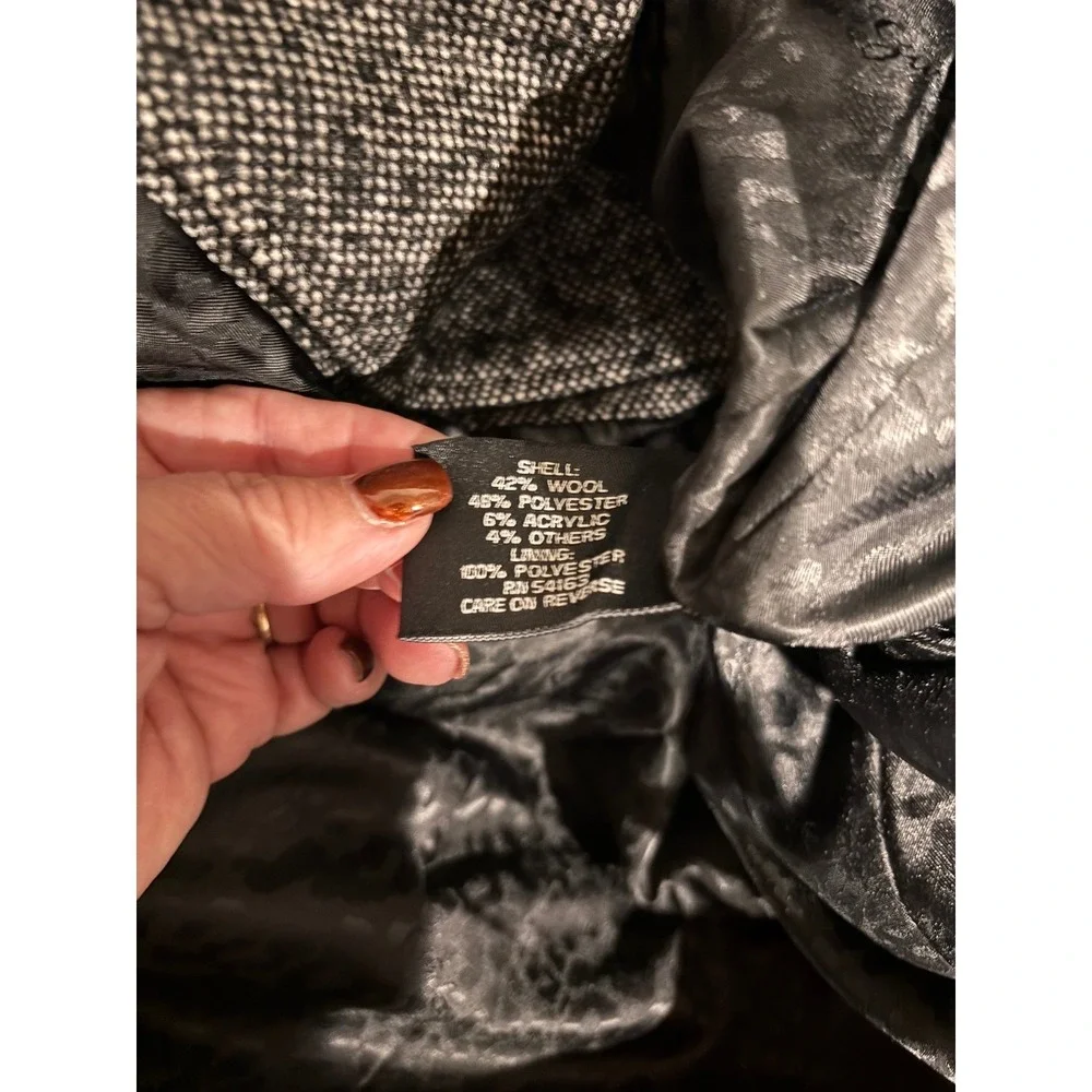 Guess Tweed‎ Double Breasted Peplum Coat Women's XL Black White Textured Button